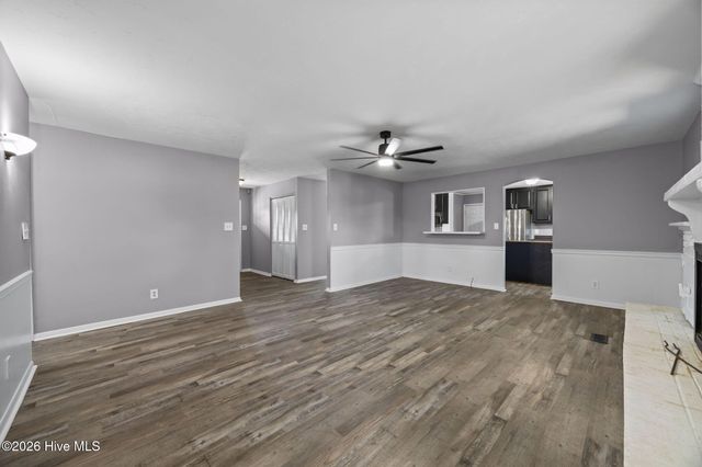 1414 Davis Street, Jacksonville, NC 28540