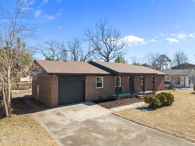 1414 Davis Street, Jacksonville, NC 28540