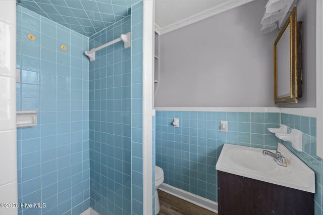 1414 Davis Street, Jacksonville, NC 28540