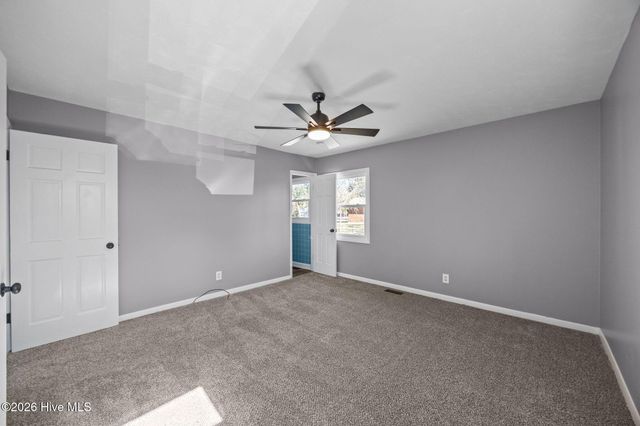 1414 Davis Street, Jacksonville, NC 28540