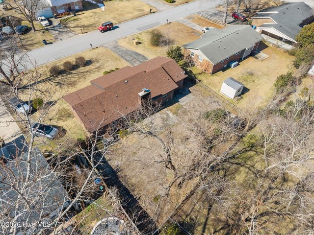 1414 Davis Street, Jacksonville, NC 28540