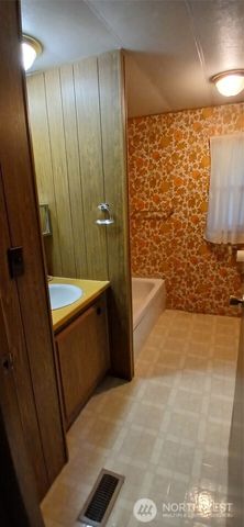 11740 Willamette Meridian Road NW, Silverdale, WA 98383