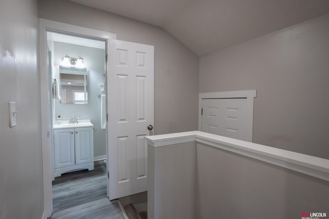 3341 S 42 Street, Lincoln, NE 68506