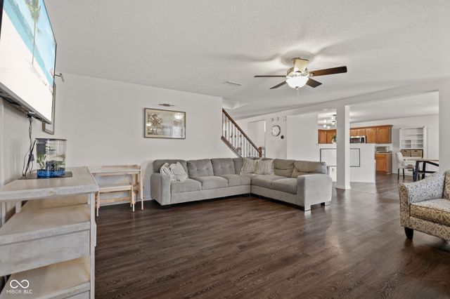 3258 Hemlock Street, Whiteland, IN 46184