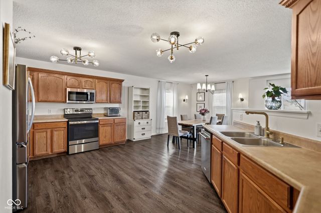 3258 Hemlock Street, Whiteland, IN 46184