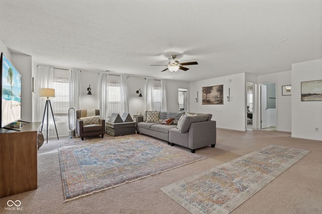 3258 Hemlock Street, Whiteland, IN 46184