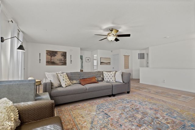 3258 Hemlock Street, Whiteland, IN 46184