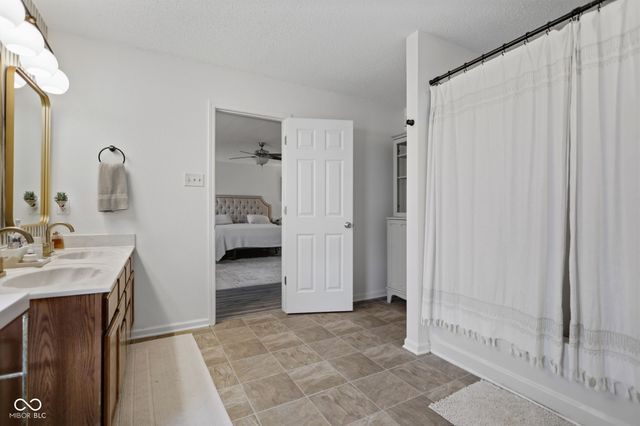 3258 Hemlock Street, Whiteland, IN 46184