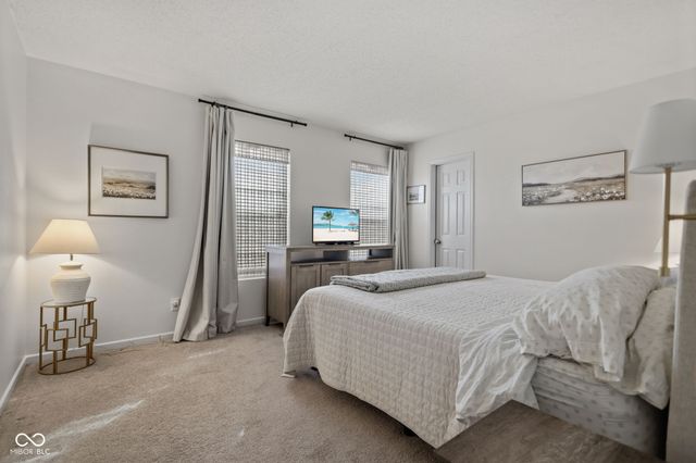 3258 Hemlock Street, Whiteland, IN 46184