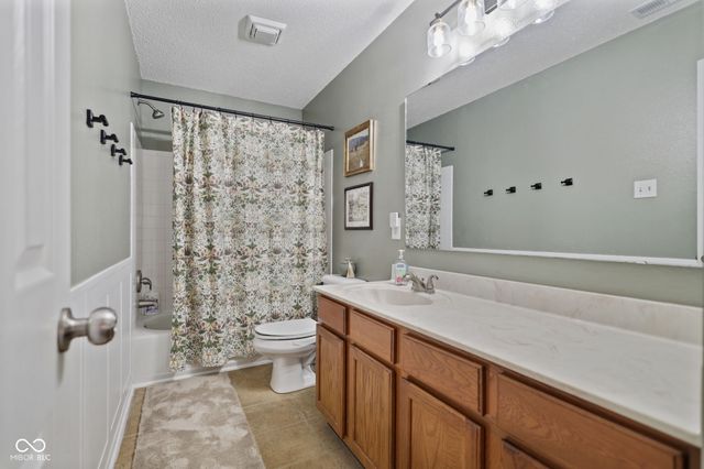 3258 Hemlock Street, Whiteland, IN 46184