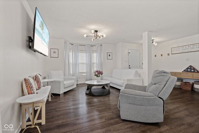 3258 Hemlock Street, Whiteland, IN 46184