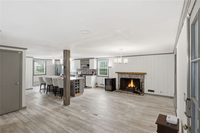 135 Glen Ellyn, Brighton, NY 14618