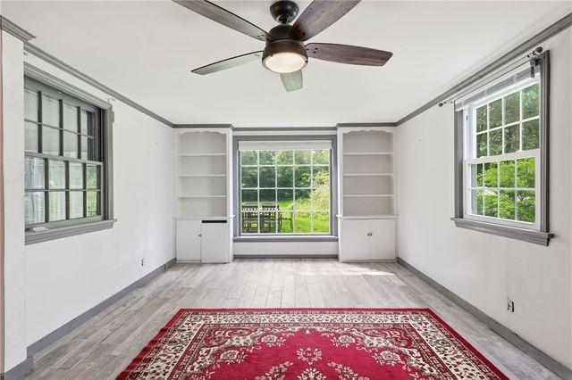 135 Glen Ellyn, Brighton, NY 14618