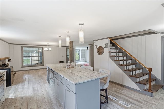 135 Glen Ellyn, Brighton, NY 14618