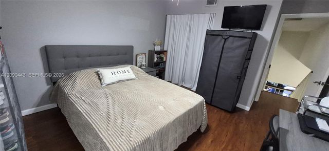 1441 W Fairway Road, Pembroke Pines, FL 33026