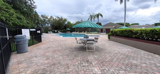 1441 W Fairway Road, Pembroke Pines, FL 33026