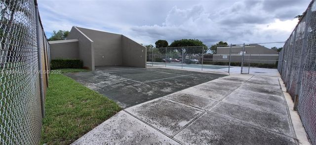 1441 W Fairway Road, Pembroke Pines, FL 33026