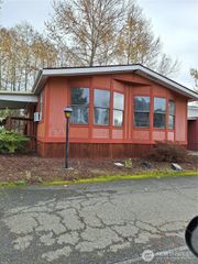 9711 12th Avenue Ct E #1, Tacoma, WA 98445