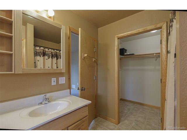 62 Cheyenne Rd, Florissant, CO 80816