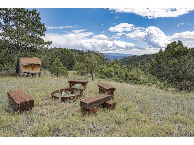 62 Cheyenne Rd, Florissant, CO 80816
