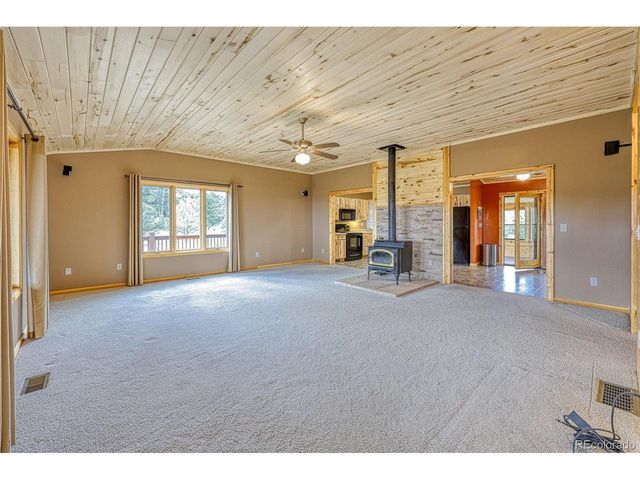 62 Cheyenne Rd, Florissant, CO 80816