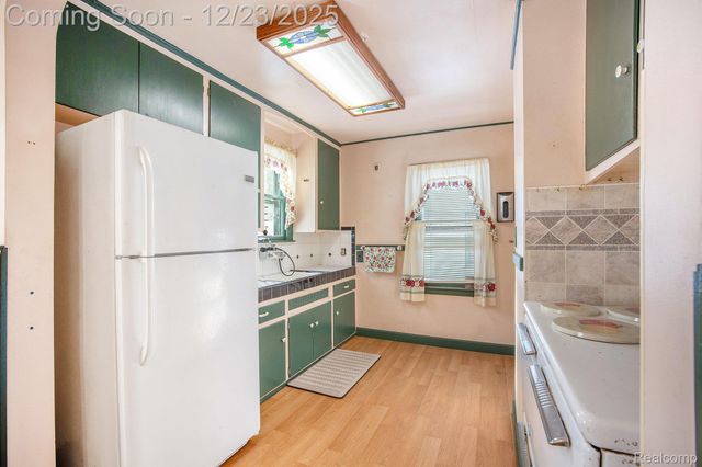 7256 Ready Avenue, Warren, MI 48091