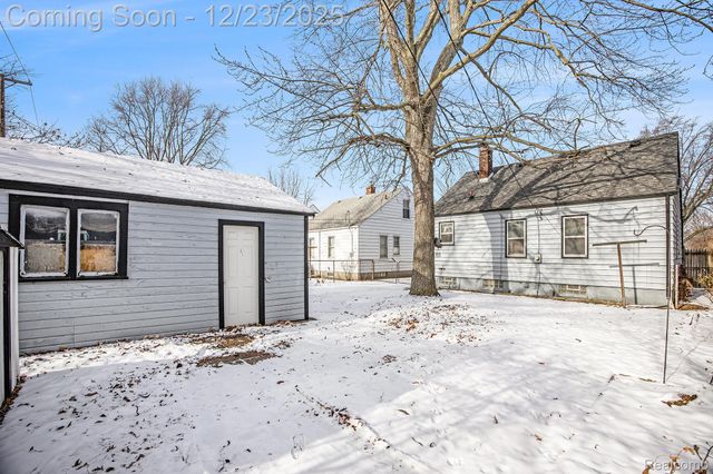 7256 Ready Avenue, Warren, MI 48091