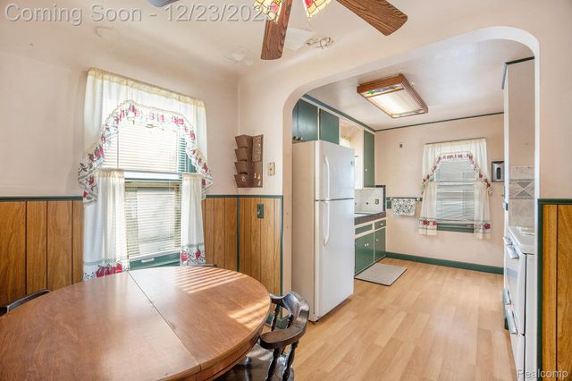 7256 Ready Avenue, Warren, MI 48091