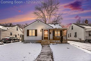 7256 Ready Avenue, Warren, MI 48091