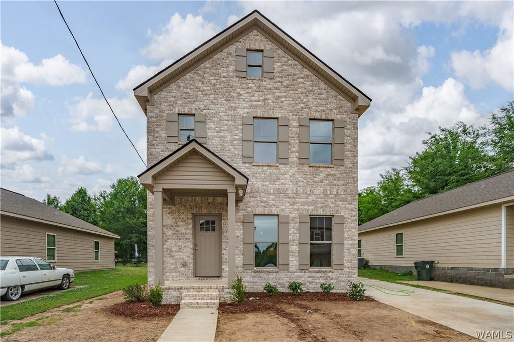 934 21st E, Tuscaloosa, AL 35404