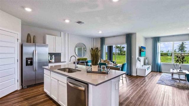 18219 BEEHIVE TERRACE, Lakewood Ranch, FL 34211