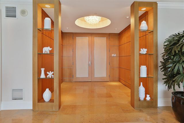 1 N Fort Lauderdale Beach Boulevard 1807, Fort Lauderdale, FL 33304
