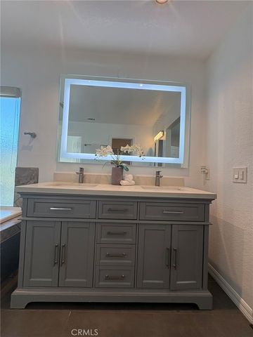 7908 E Saffron, Anaheim, CA 92808