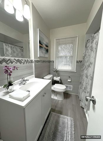 810 57th Avenue N, Brooklyn Center, MN 55430