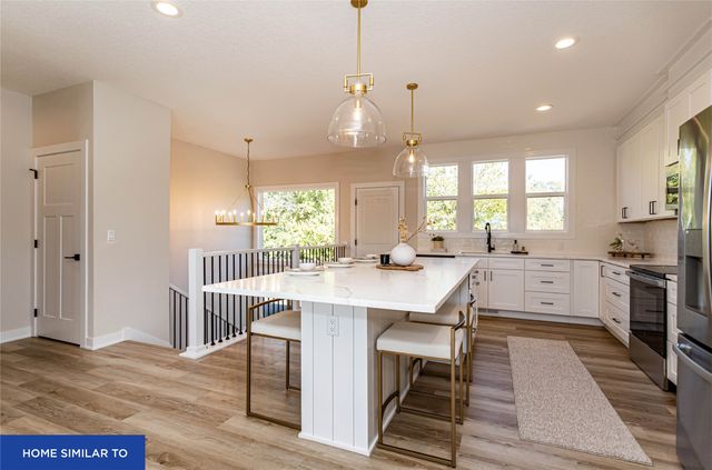 806 Kingman Boulevard, Madrid, IA 50156