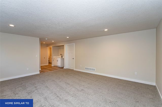 806 Kingman Boulevard, Madrid, IA 50156