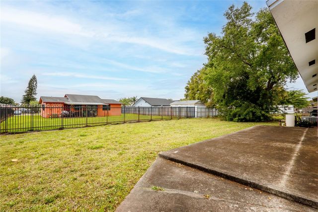 3490 NW 194 ST, Miami Gardens, FL 33056