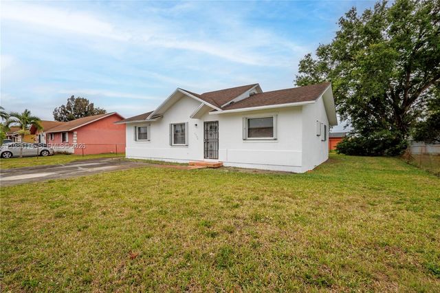 3490 NW 194 ST, Miami Gardens, FL 33056