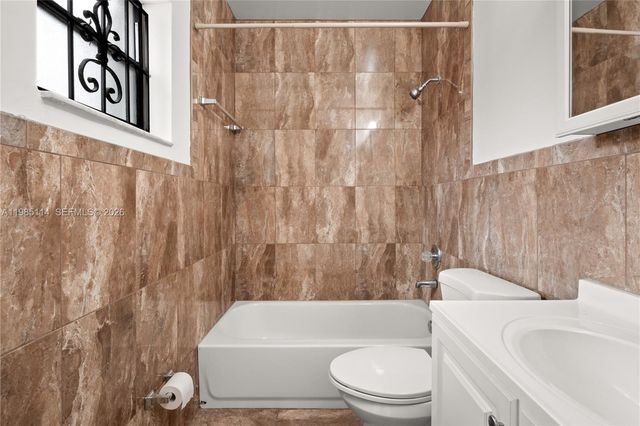 3490 NW 194 ST, Miami Gardens, FL 33056