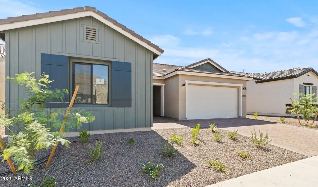 6127 N Sunrise Lane, Buckeye, AZ 85396