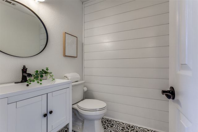 401 Lawndale Drive, Richardson, TX 75080