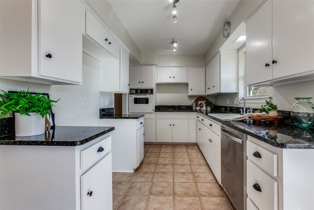 401 Lawndale Drive, Richardson, TX 75080