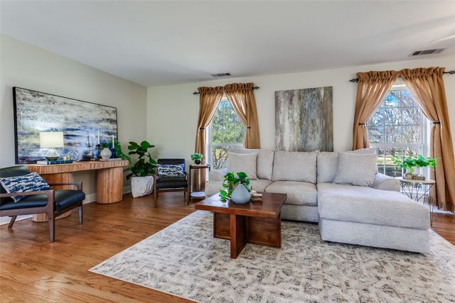 401 Lawndale Drive, Richardson, TX 75080