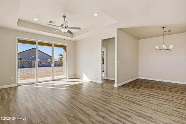 7309 Bedford Avenue, Las Cruces, NM 88012