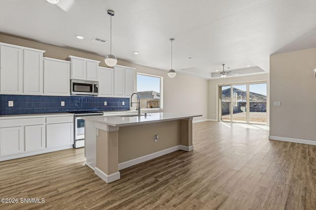 7309 Bedford Avenue, Las Cruces, NM 88012