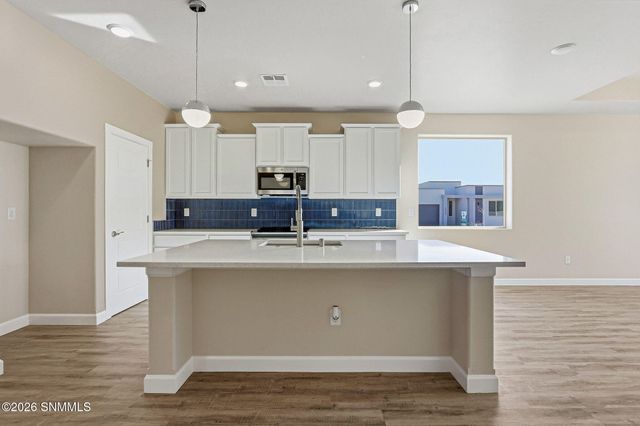 7309 Bedford Avenue, Las Cruces, NM 88012