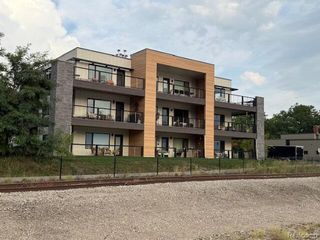 225 E 17th Street 2C, Traverse City, MI 49684