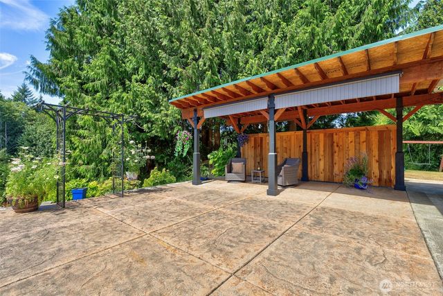 35285 Bodine Road NE, Kingston, WA 98346