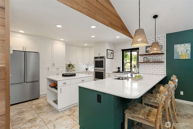 35285 Bodine Road NE, Kingston, WA 98346