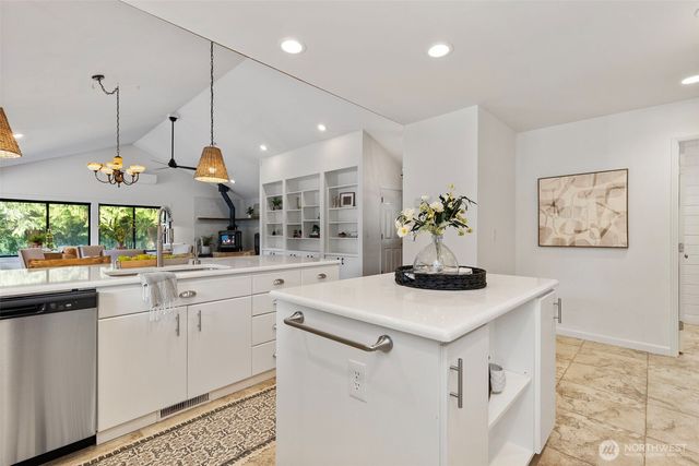 35285 Bodine Road NE, Kingston, WA 98346